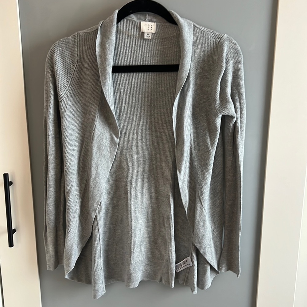 EUC A New Day gray sweater XS